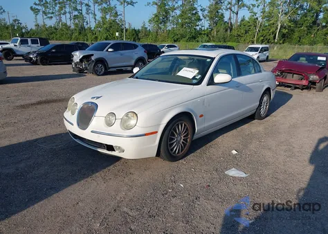 2006 Jaguar S-Type 3.0L V6 from USA, damaged, VIN SAJWA01A36FN52663